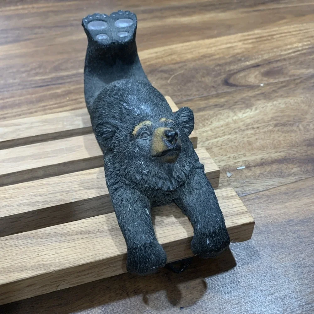 Vintage Style 3 bear Coat Rack Coat Hook Wall Mount Retro piece collectible item